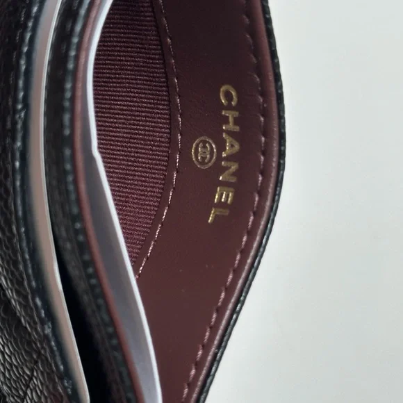 Chanel Classic Quilted Caviar Cardholder Black GHW - Picture 4 of 7